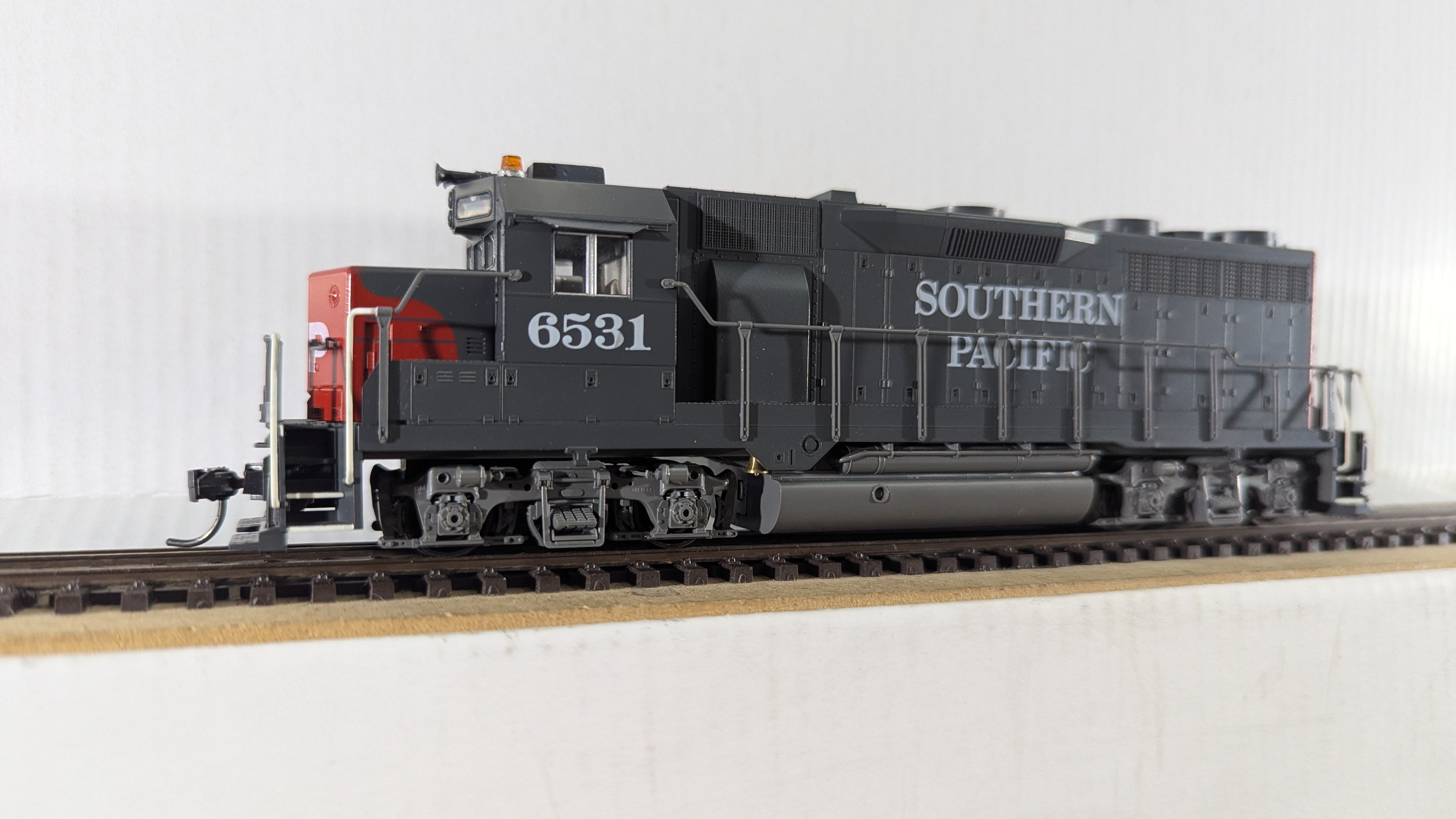 LD Kato GP35 6531 - H0 (1:87)