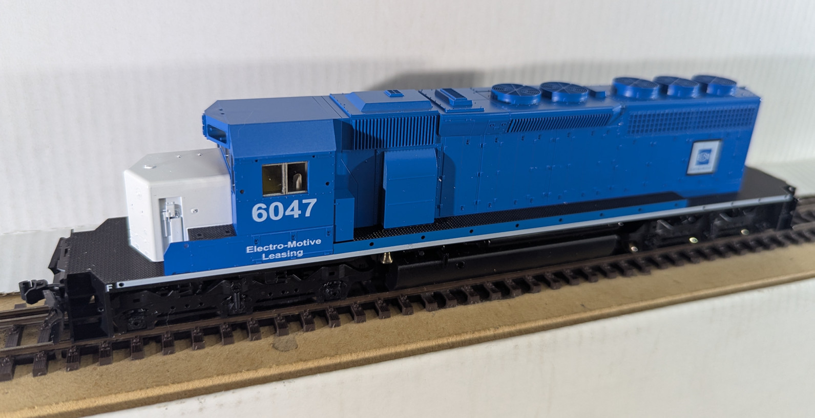 LD Kato SD40-2 - H0 (1:87)